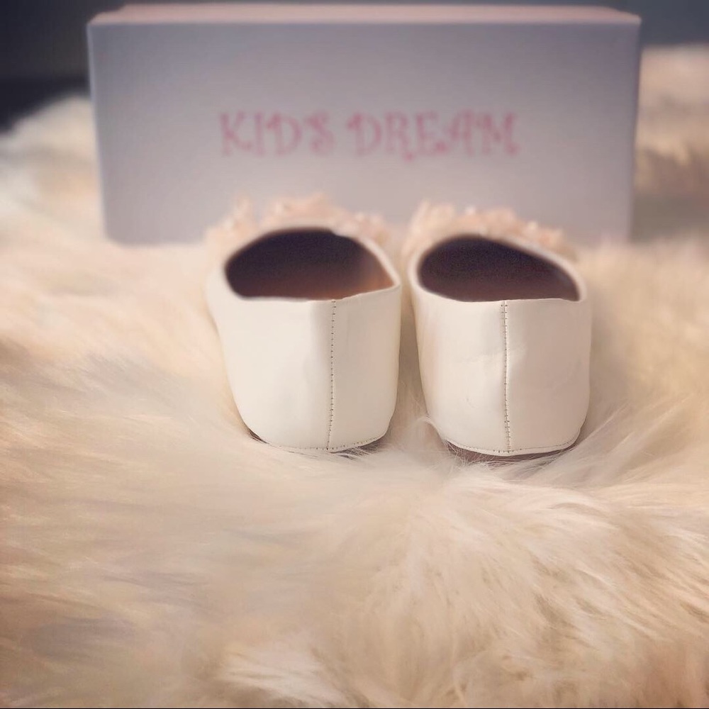 Kids Dream Ivory Flower Flat - Girls - Picture 7 of 8